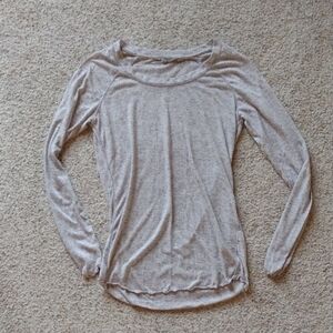 Athleta Tan Cream Fitted Long Sleeve Blouse